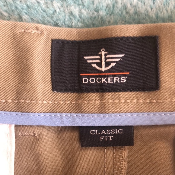 Classic Fit Dockers NWOT - Picture 2 of 3